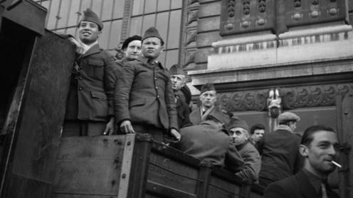 Gare d’Orsay in spring 1945   Scene of the return of the rapatriates